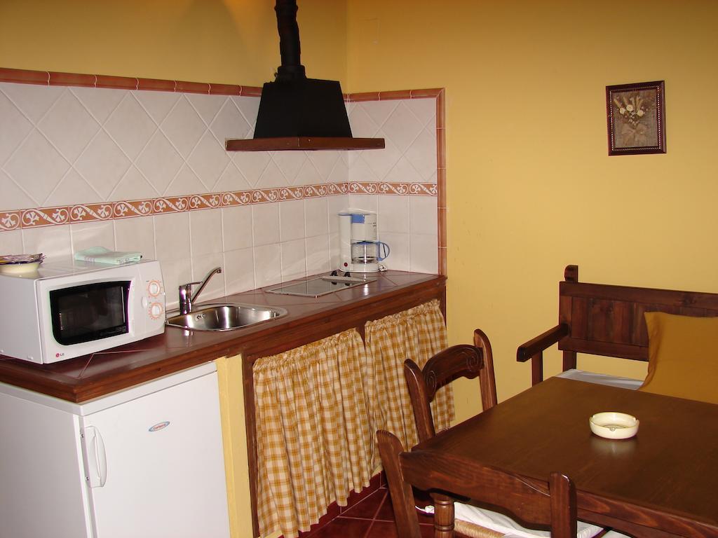 La Boticaria Casa Rural Apartamento Дескаргамария Номер фото